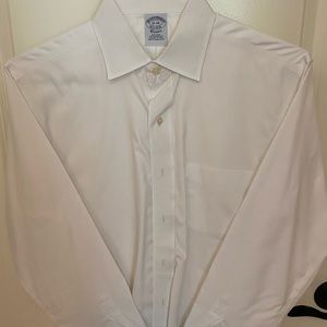 BROOKS BROTHERS Button Down